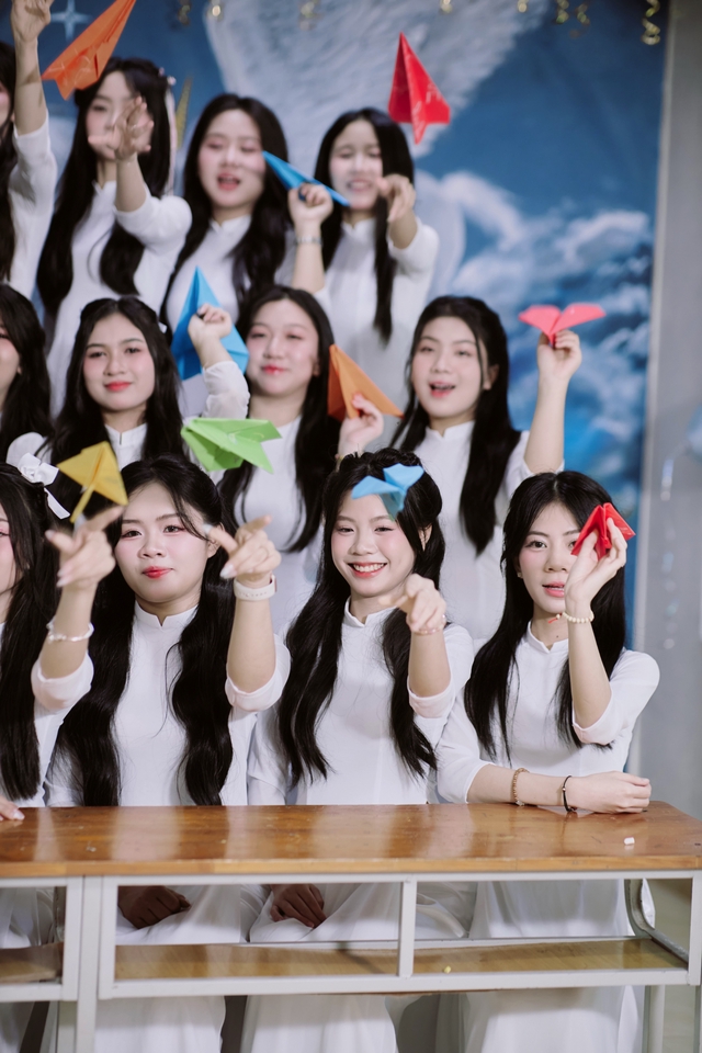 Nhiếp ảnh (Photographer) - KỶ YẾU, TỐT NGHIỆP - 13