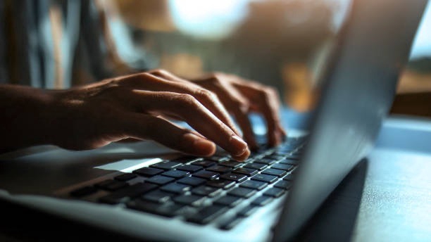 Đánh máy, nhập dữ liệu/văn bản theo yêu cầu (Viet Nam or English)