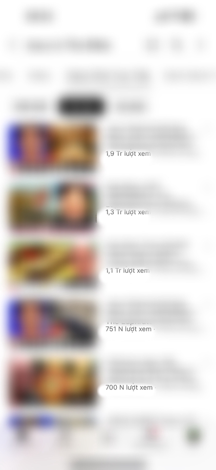 rất nhiều video triệu views và trăm nghìn views 