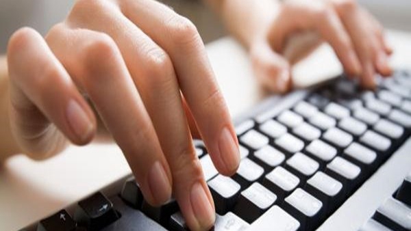 Nhập liệu văn bản, viết content, quản trị fanpage và group