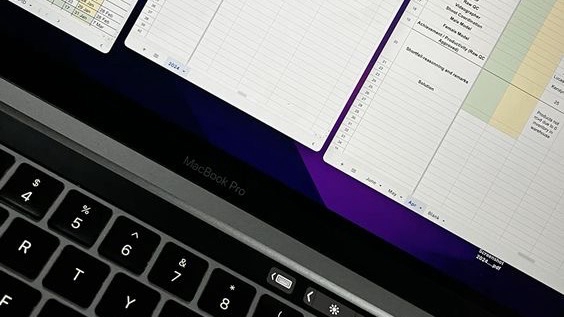 Tôi thành thạo các công cụ như Microsoft Excel, Google Sheets, Word, và có thể hỗ trợ các công việc 