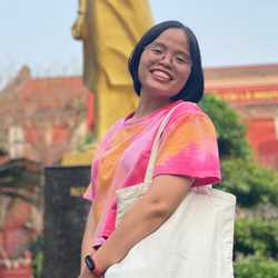 Nhung Le