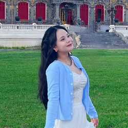 Khanh Linh